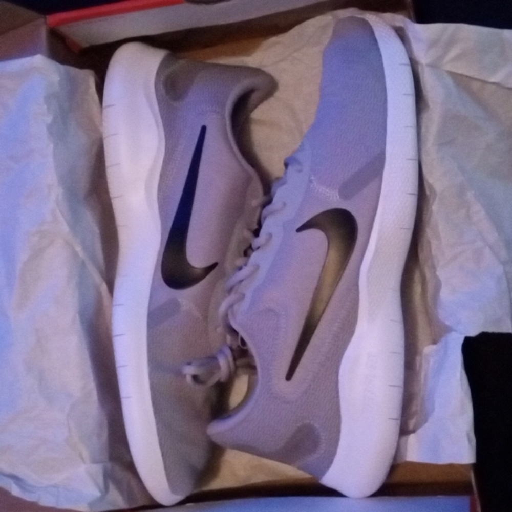 NIKE FLEX EXPERIENCE RN 9